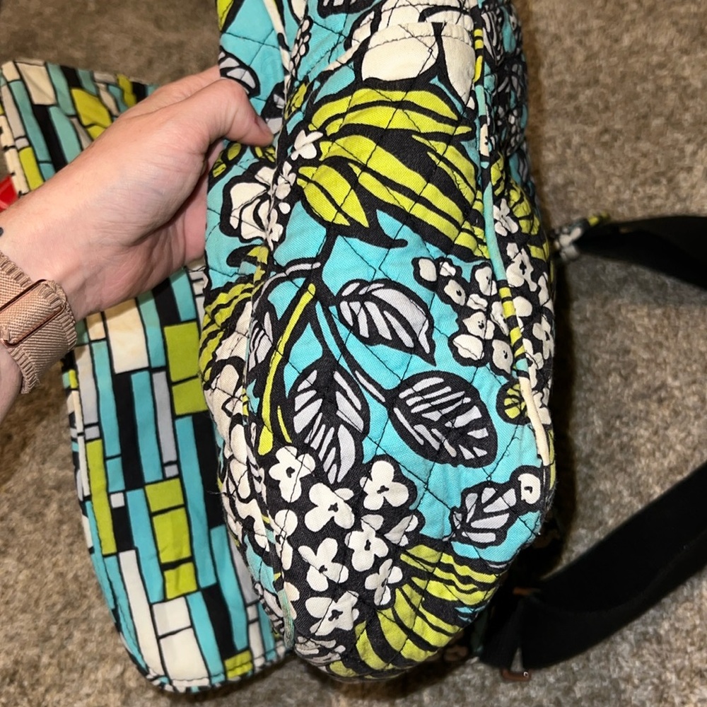 Vera Bradley Island Floral Messenger Bag Crossbody Shoulder Tote - Picture 9 of 10